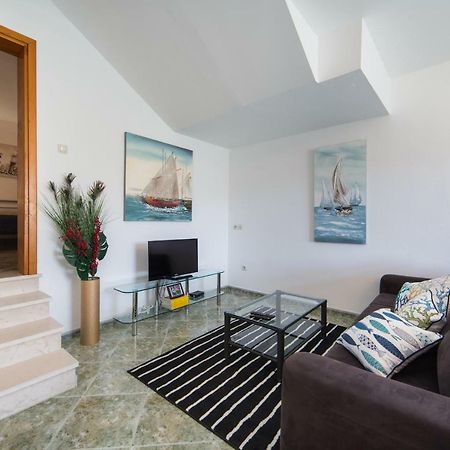 Apartments 7+ بلاتشي المظهر الخارجي الصورة