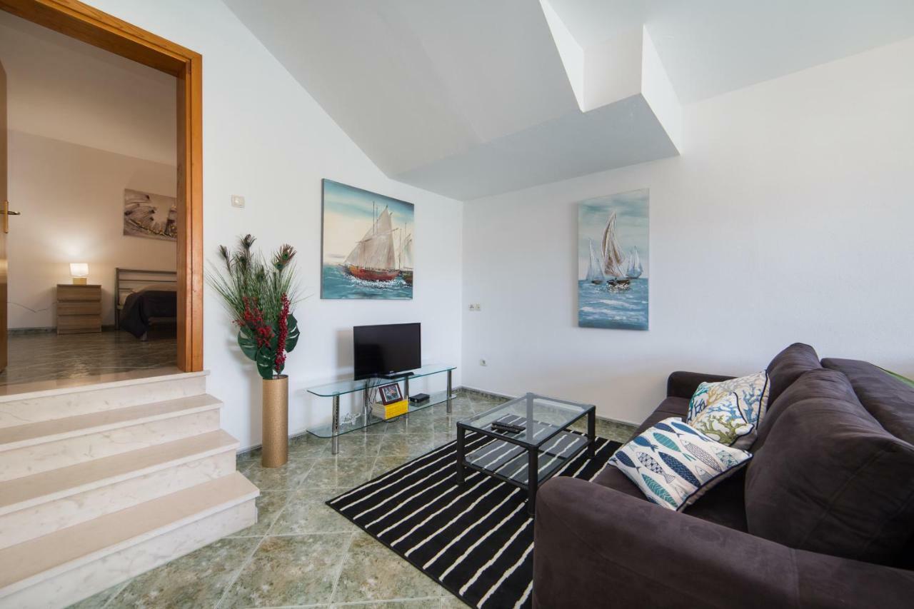 Apartments 7+ بلاتشي المظهر الخارجي الصورة